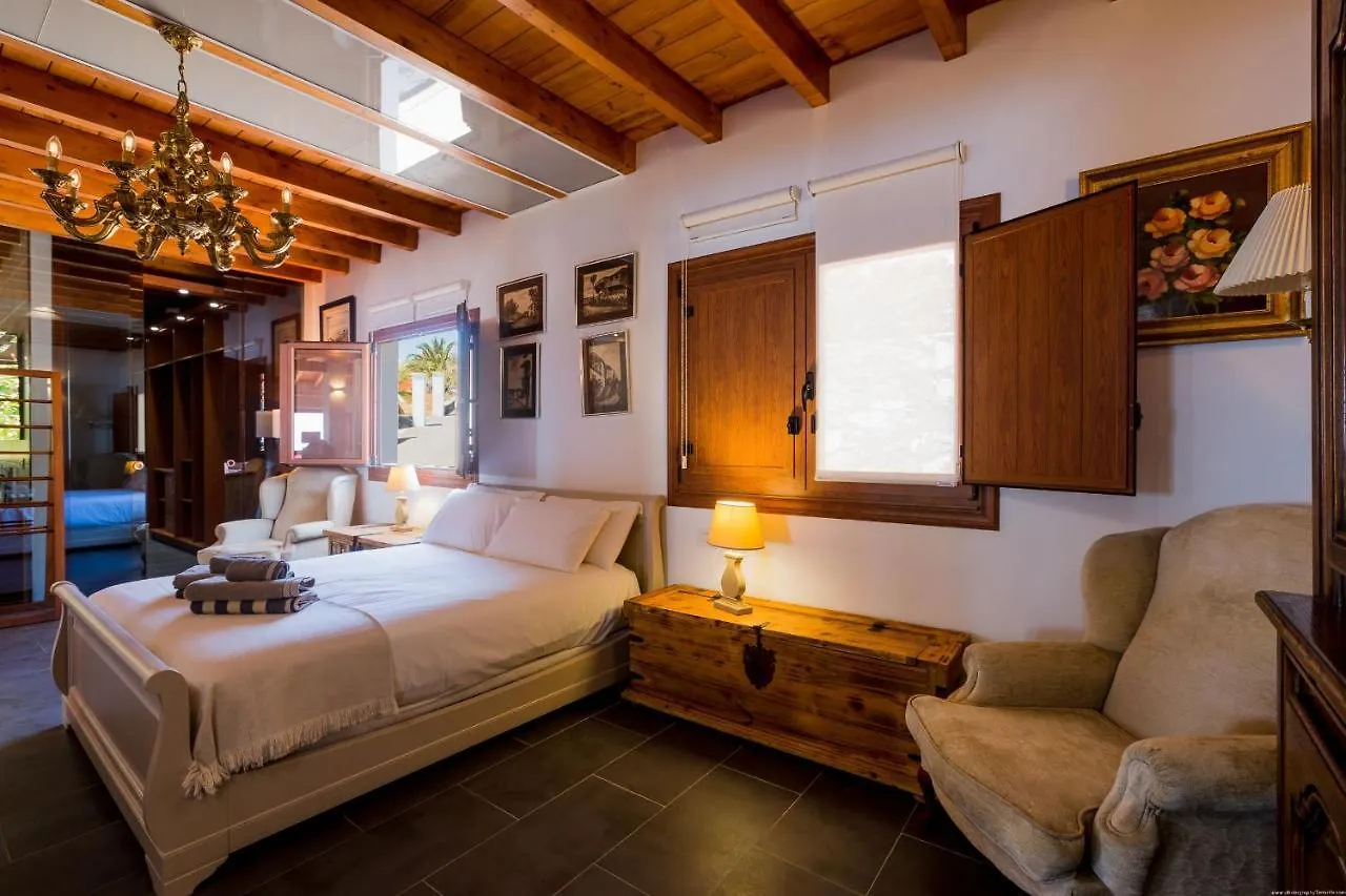 Villa Las Rosas, Los Menores, Adeje, Sea View Armenime